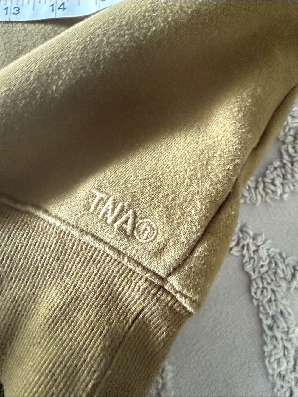 TNA cozy fleece army green perfect fit sweat shirt - Picture 4 of 7